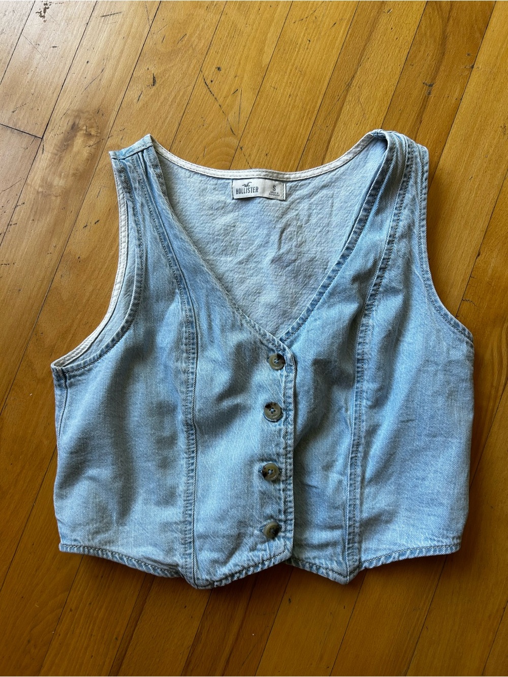 Hollister denim button down sleeveless crop vest
